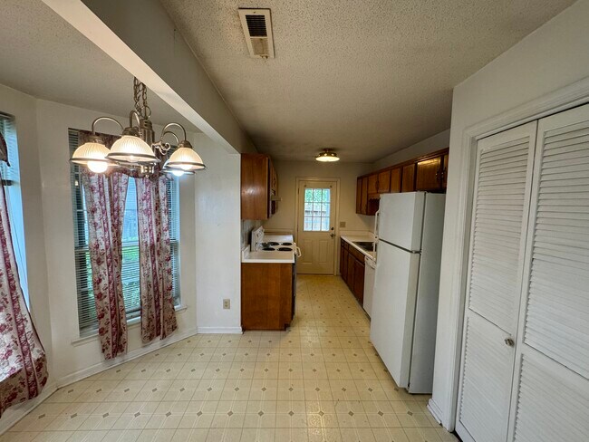 Photo - 3058 Casa Dr