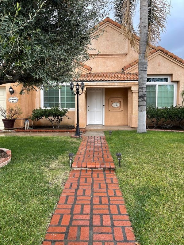 Photo - 717 Periwinkle Ln