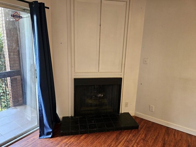 Photo - Large Private Guy Room Downtown ASAP - Balcony, Storage and more Unit 8 - 8A