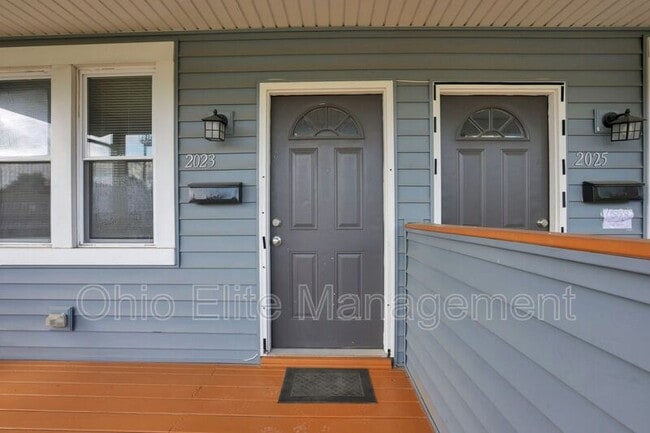 Photo - 2023 Sullivant Ave