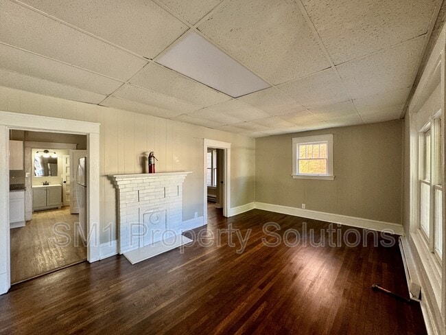 Photo - 702 Silver Ave