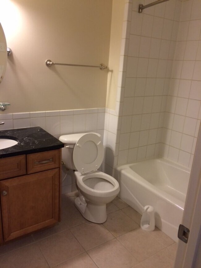 Photo - Montgomery Square Apartments