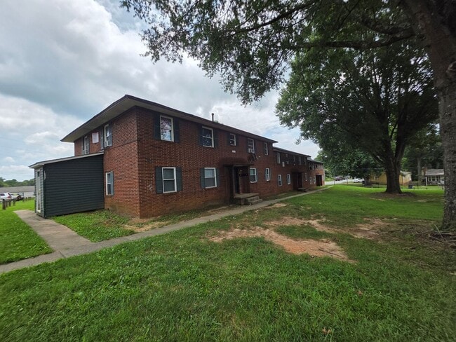 Photo - 603 W Twenty-Third St Apartment Unit 603-A
