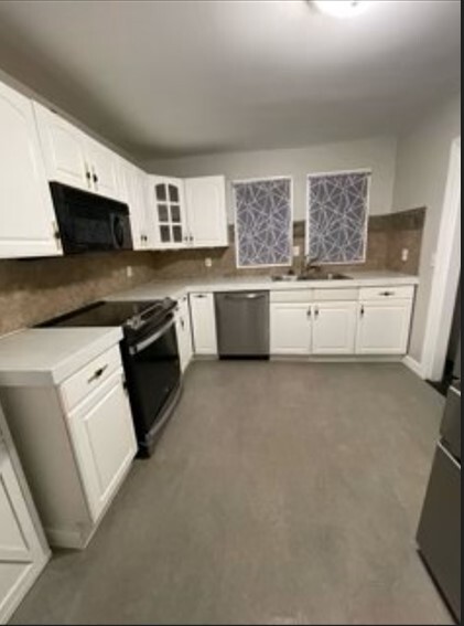 Building Photo - 2221 E Arbor Ln Unit 1 Rental