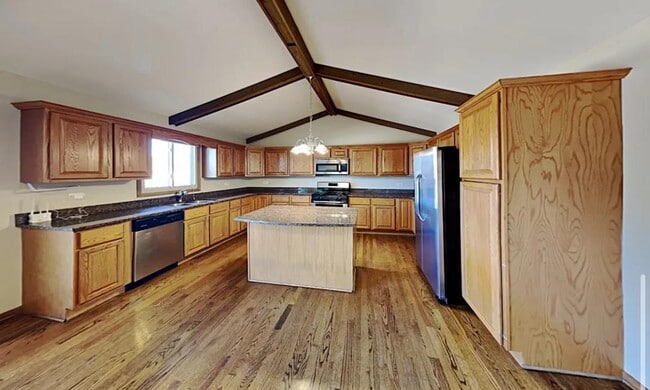 Photo - 11415 W 167th St