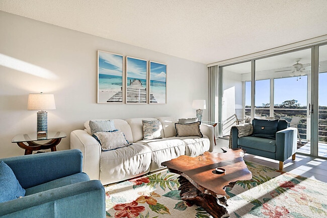 Photo - 575 Oaks Ln Unit 703