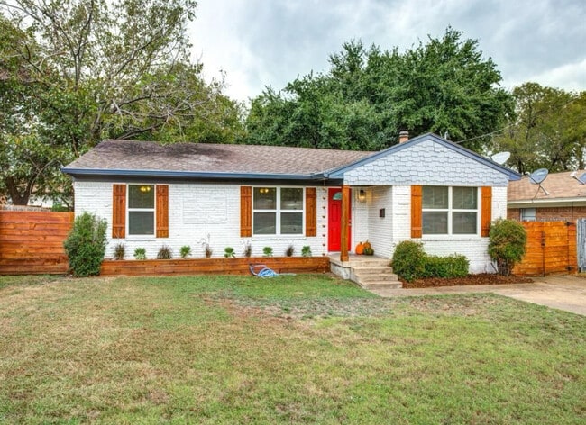 Building Photo - 9911 Ferguson Rd Rental