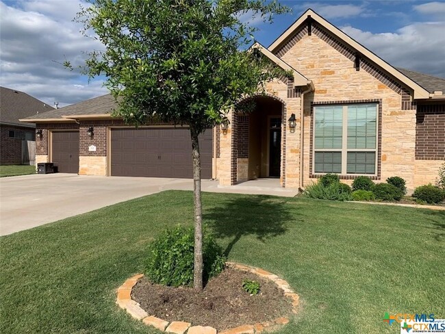 Building Photo - 515 Salt Lick Dr