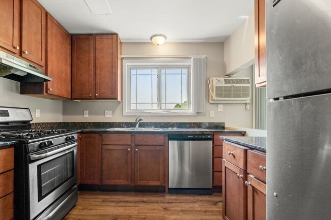 Photo - 3407-3417 65th Avenue N