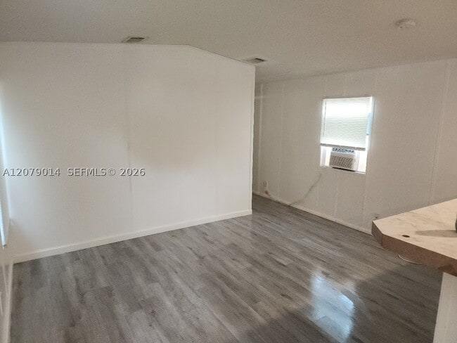 11908 Cove A Cove