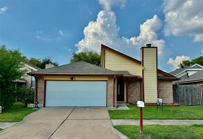 Building Photo - 13506 Clarewood Dr Rental