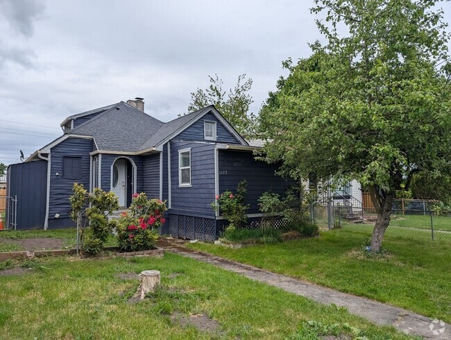 Building Photo - Large Bremerton Original for Rent! Over 23... Rental