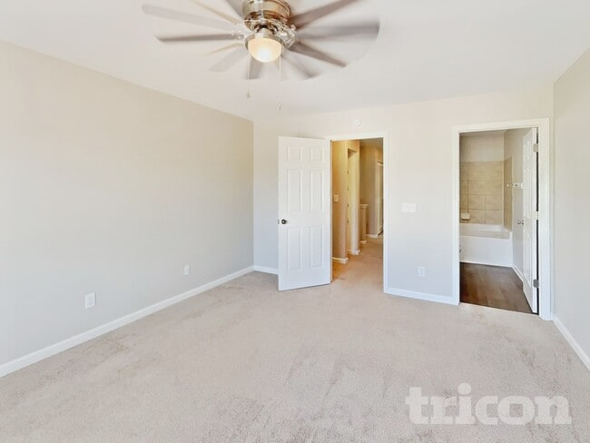 Photo - 705 Champion St