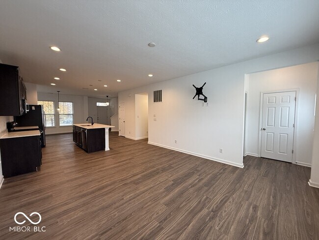 Photo - 326 N Warman Ave