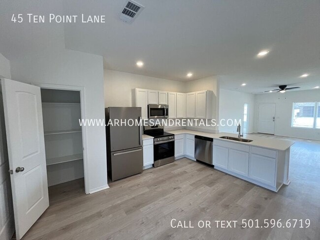 Photo - 45 10 Point Ln