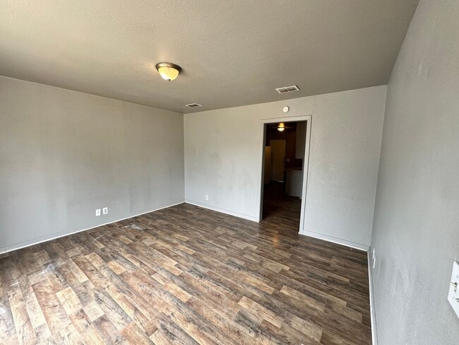 Photo - 3 Bedroom 1 Bathroom in Central Amarillo