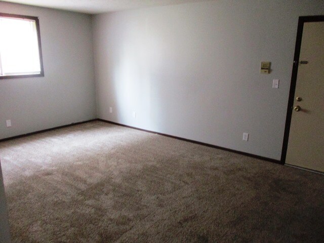 1917 Tracy Dr