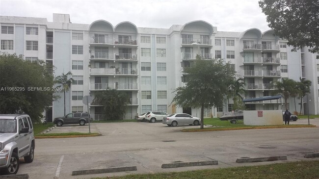 Building Photo - 492 NW 165th St Unit C-509