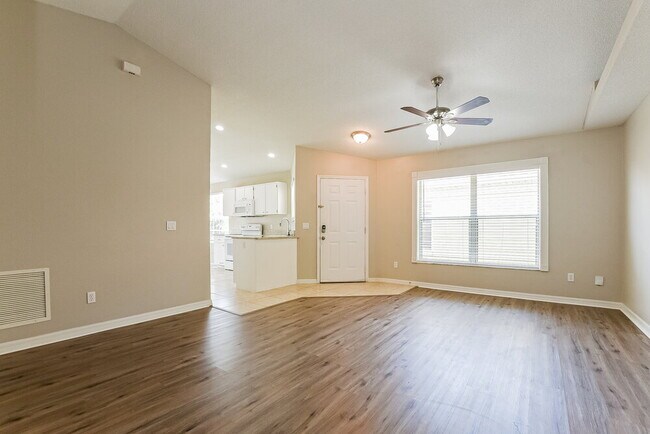 Photo - 160 Burnsed Pl