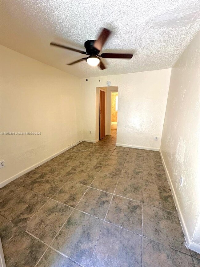 Building Photo - 840 NW 70th St Unit 7 Rental