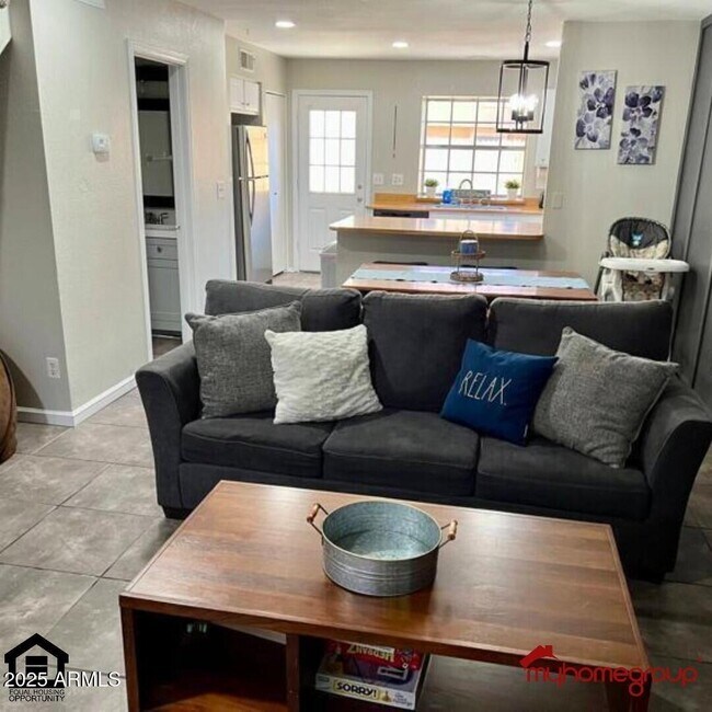 Photo - 4601 N 102nd Ave