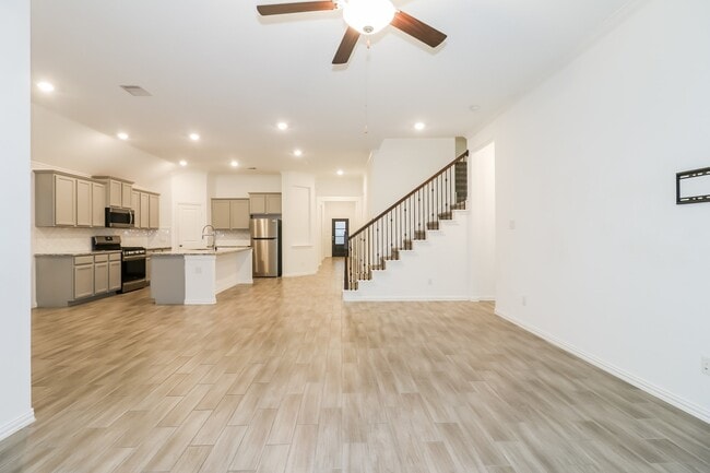 Photo - 14002 Oakdale Falls Ln