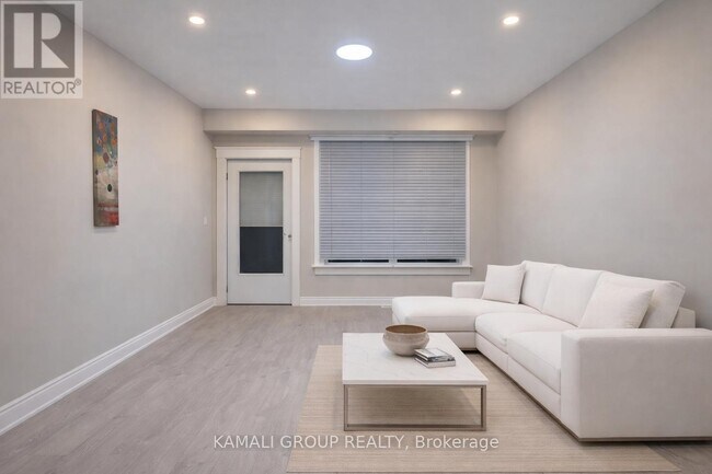 Photo - MAIN - 4554 THIRD AVENUE