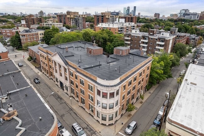 Building Photo - 9 Sewall Ave Unit 314 Rental