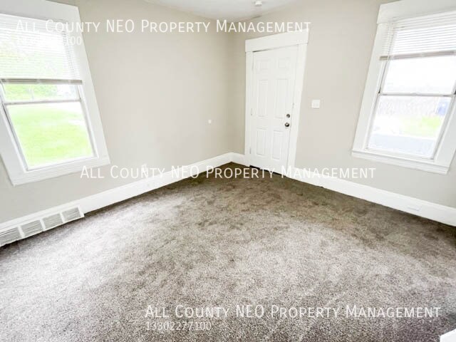 Photo - 6518 Rogers Ave