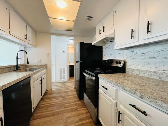 Photo - 6981 Chasewood Dr