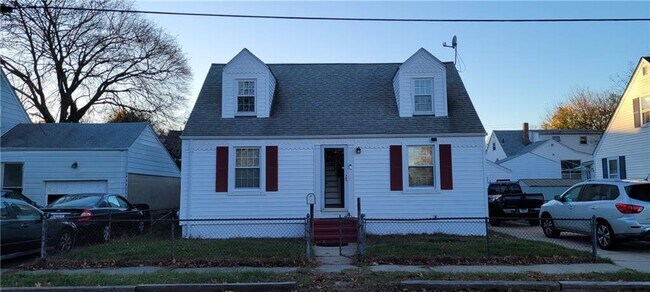 Photo - 60 Aetna St House