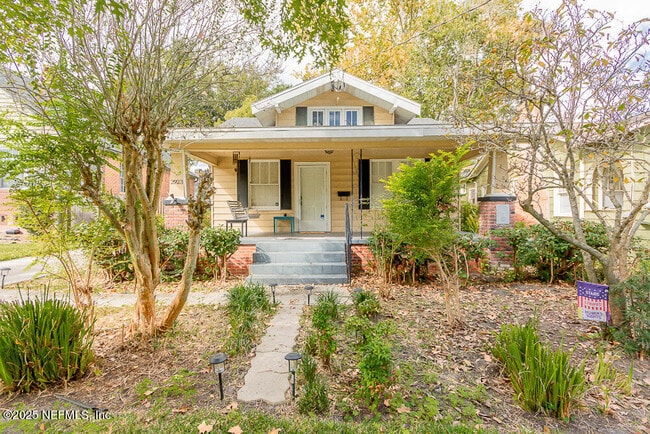 Building Photo - 2923 Downing St