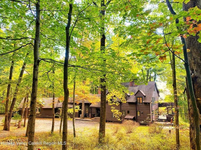 Photo - 26 Webster Rd