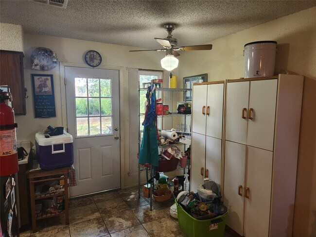 Photo - 601 Thelma Dr
