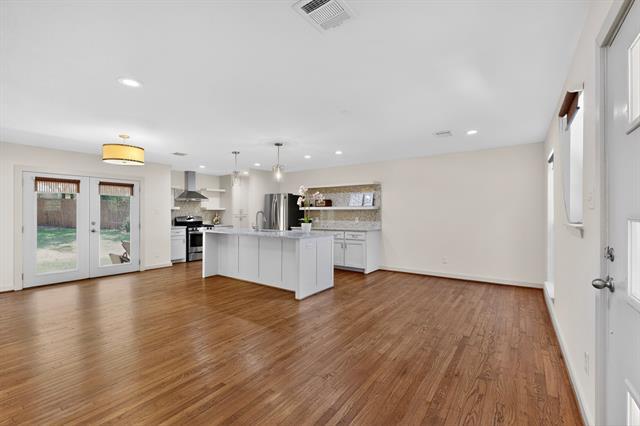 Photo - 10314 Baronne Cir