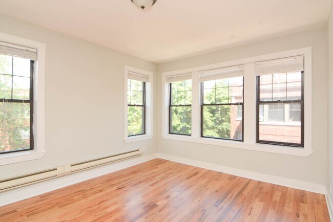 Photo - 4337 N Wolcott Unit A4