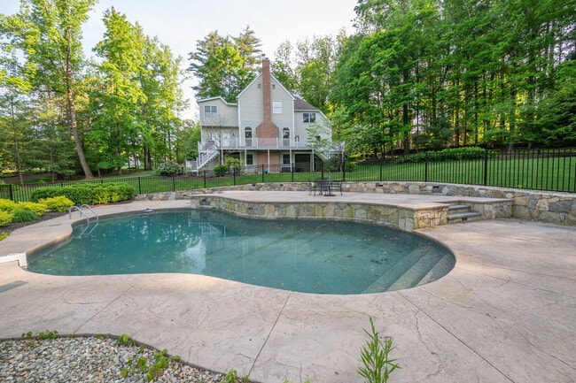 Photo - 64 Riverford Rd