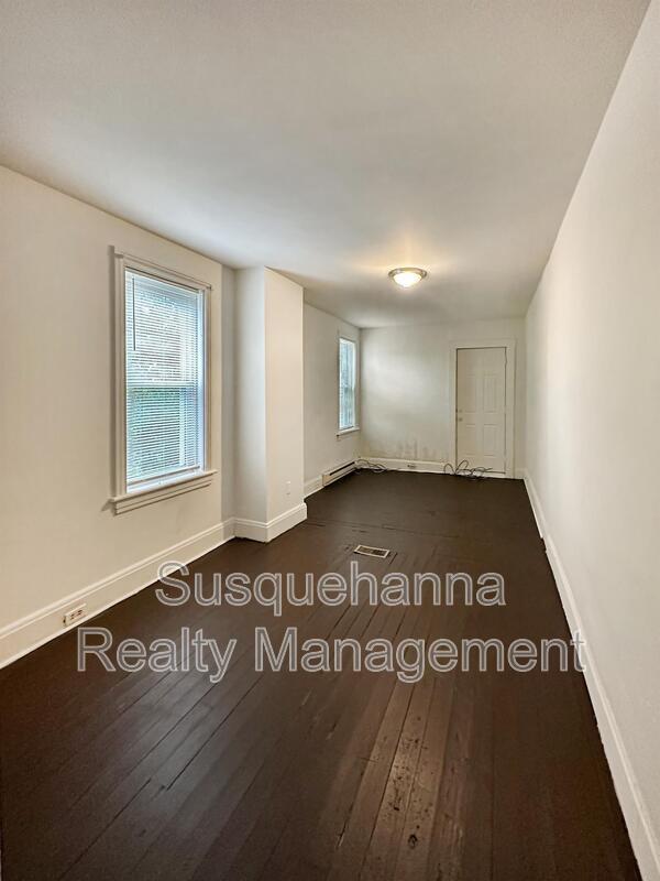 Photo - 337 S 15th St