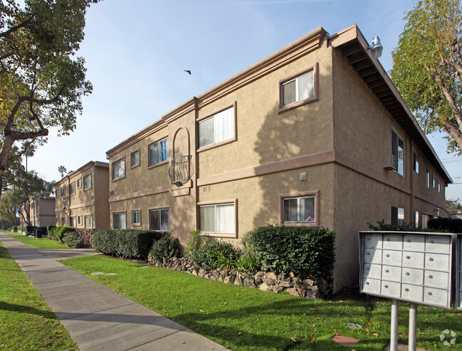 Courtyard Apartments - Courtyard Apartments