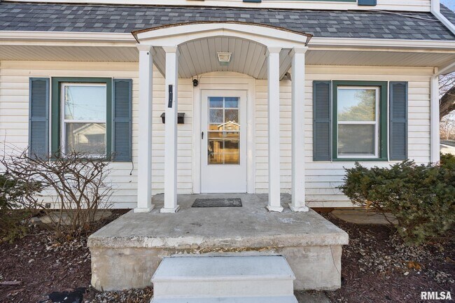 Photo - 400 E Virginia Ave