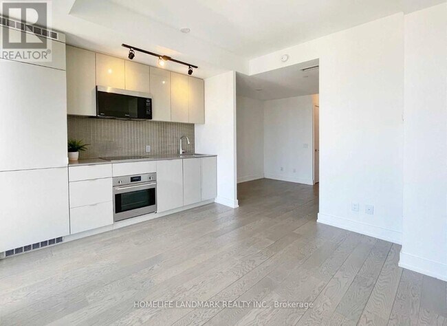 Photo - 7 Grenville St Unit 3808