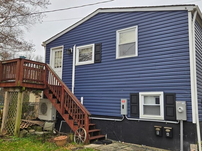 Building Photo - 1225 Seneca Rd