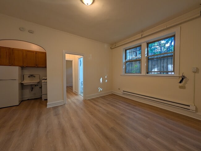 Photo - 2532 N Sawyer Ave Unit 105