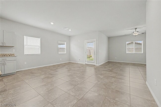 Photo - 7552 Blue Lotus Ave