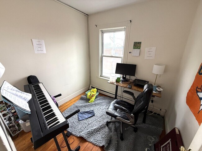 Photo - 61 Webster Ave Unit 2L