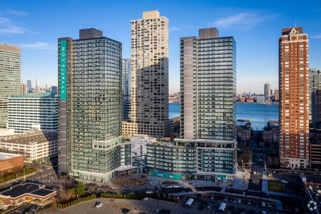 Exterior - VYV South