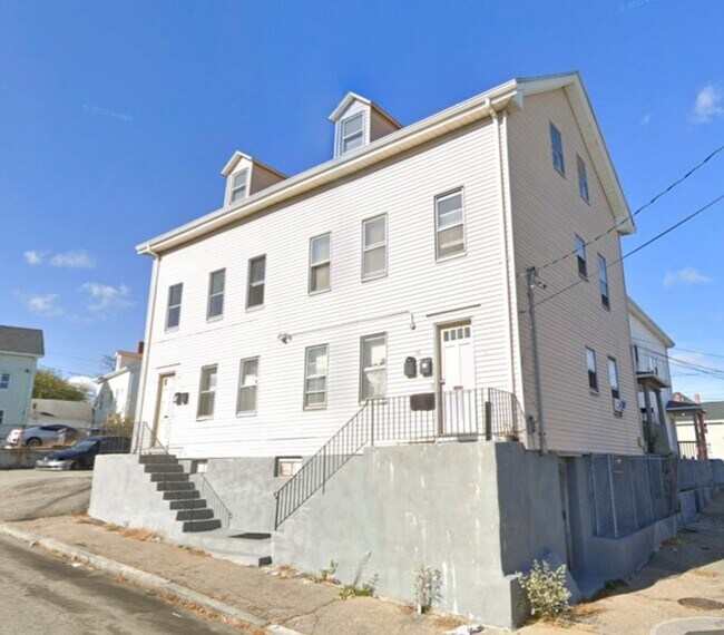 Building Photo - 13-15 Ceres Street Unit #1L
