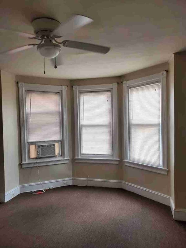 Building Photo - 121 Pusey Ave Rental