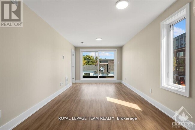 Photo - 366 Winona Ave