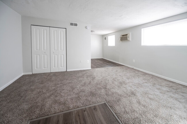 Photo - Sandalwood Apartments